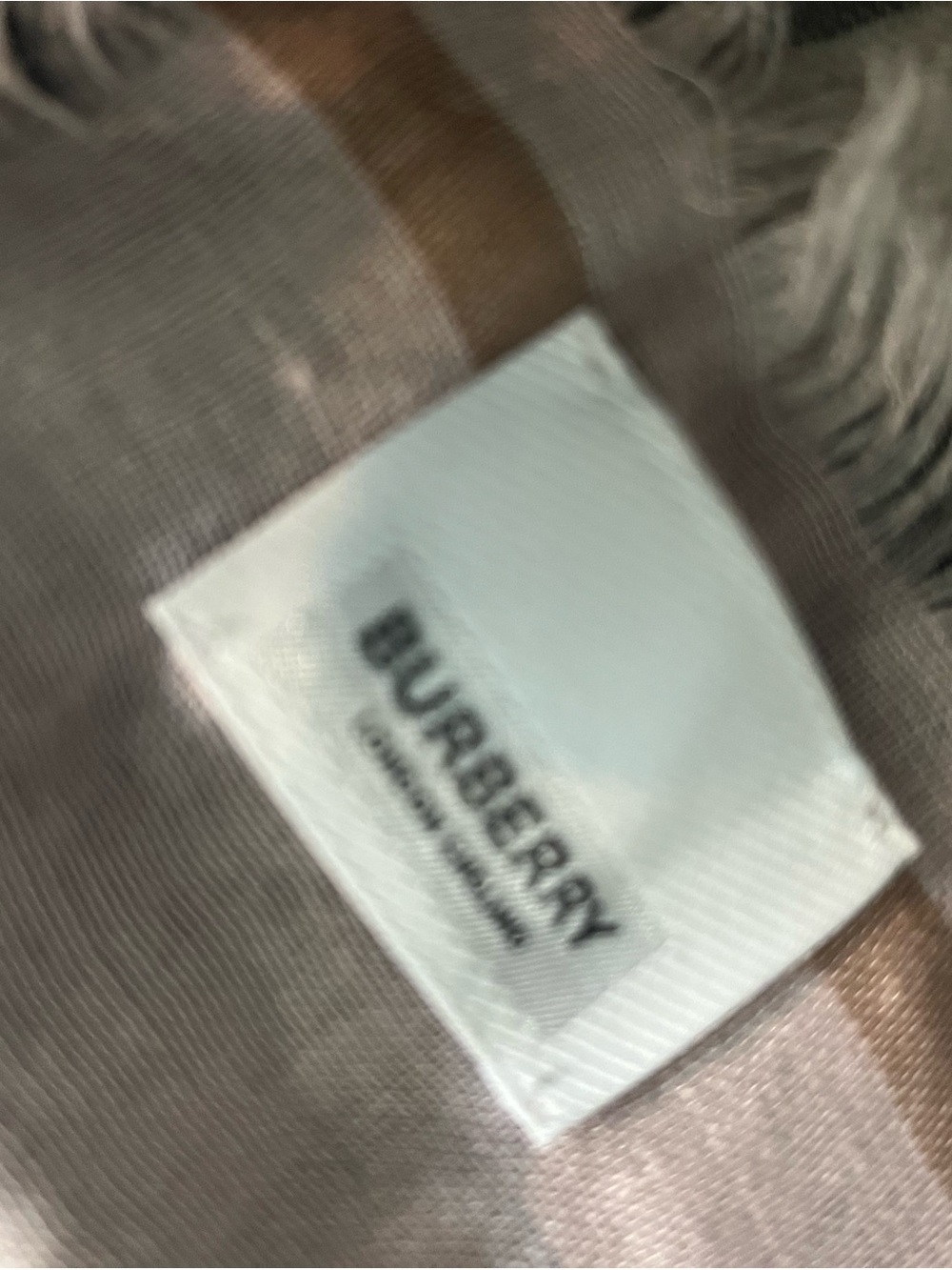 Authentic Burberry Light Pink and Black Check Draped Scarf - Picture 4 of 6